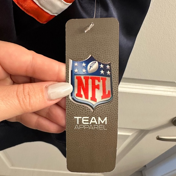 Mitchell & Ness NFL Chicago Bears Gameday Navy Blue Satin Jacket size M -BNWT - Picture 7 of 11